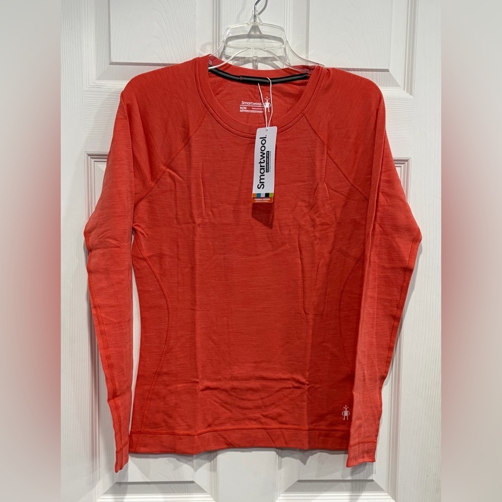 SmartWool Women's Medium Classic Thermal Base Layer Top Long Sleeve NWT Apricot